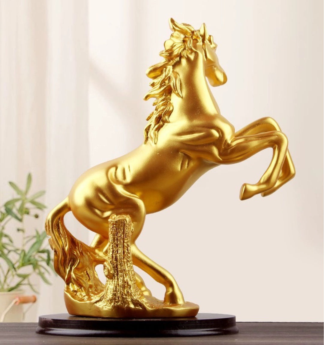 Decorative horse sculpture Kalsten