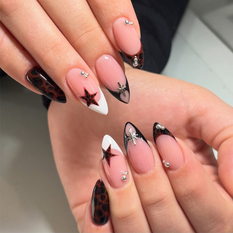 Artistic Star-Embellished Press-On Nail Set Kalsten