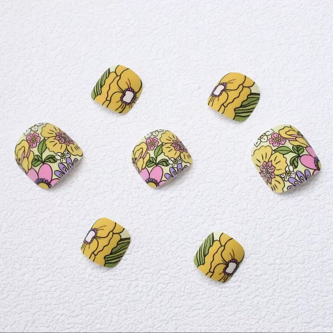 Artificial Nail Set with Colorful Flower Design Kalsten