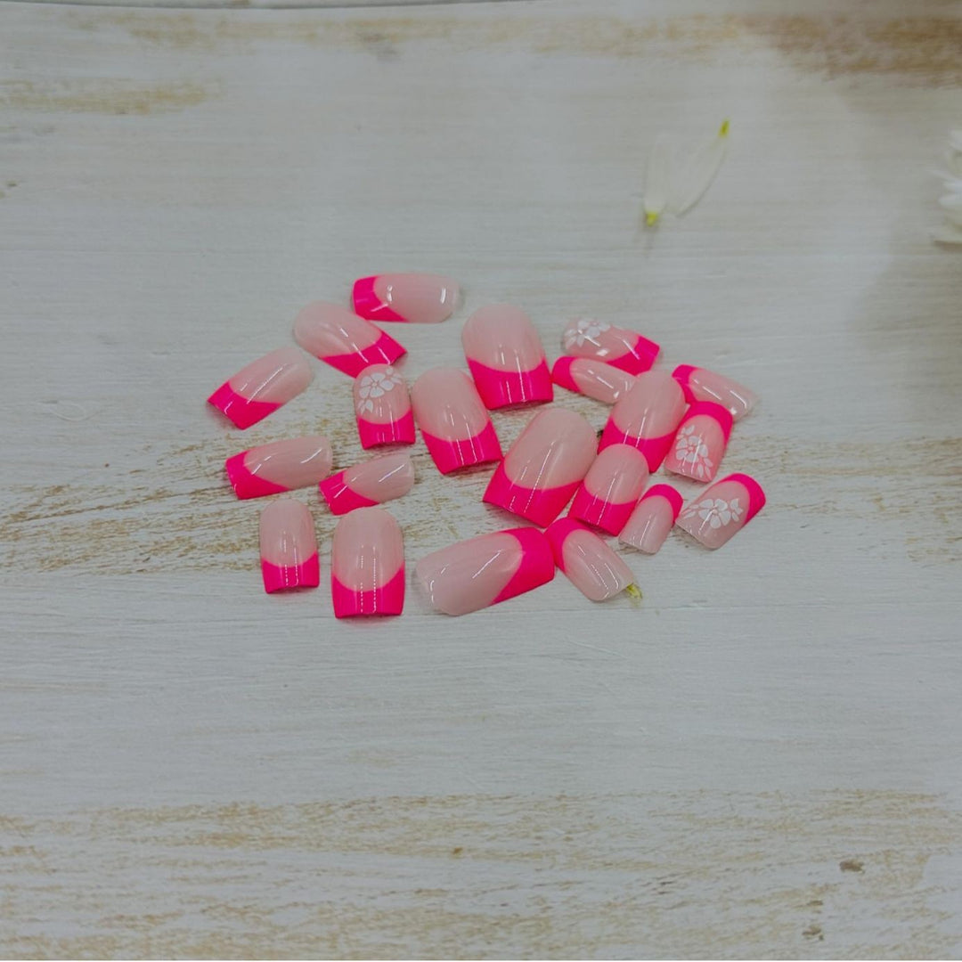 Floral Accent Acrylic Nail Art Kit