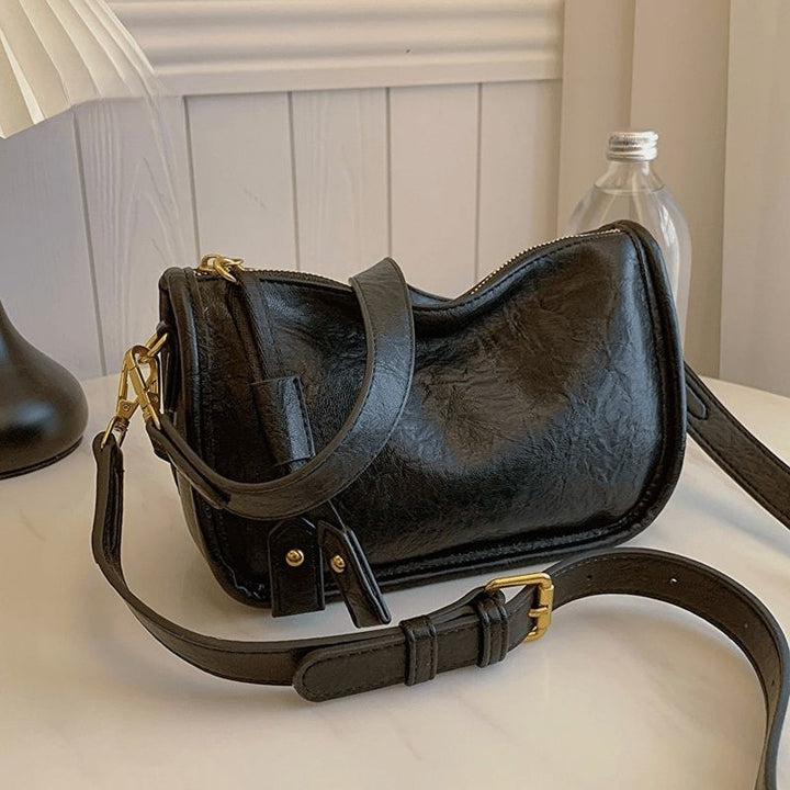 Elegant Leather Handbag Kalsten