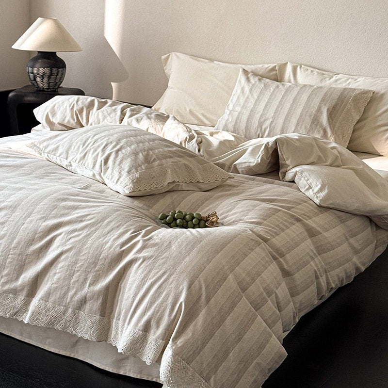 Light cotton-linen duvet cover set with fine longitudinal stripe texture and lace hem