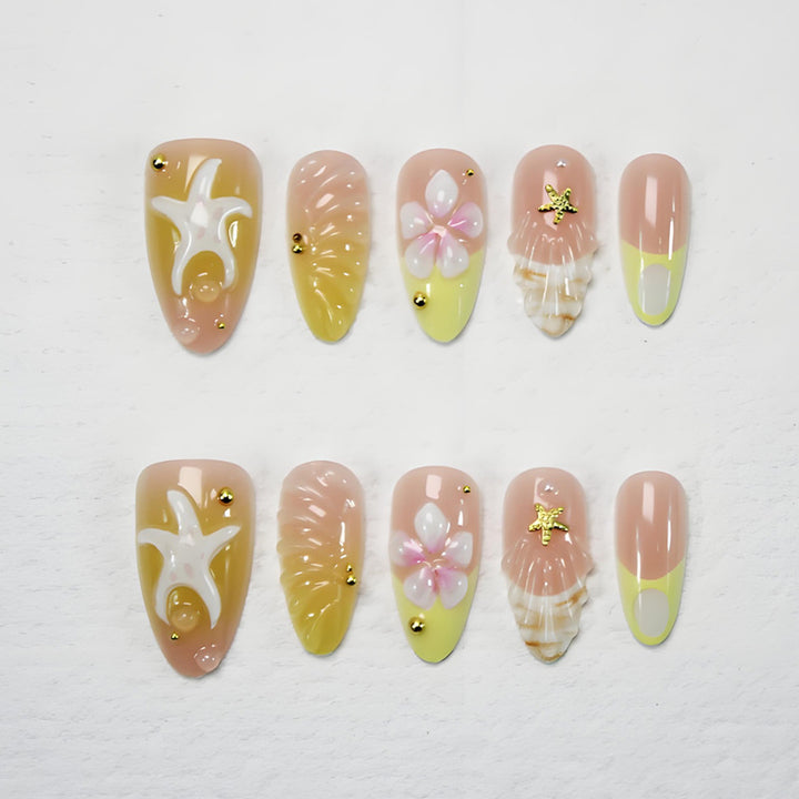 Artificial nail set with spooky clown motifs and extravagant accents Kalsten