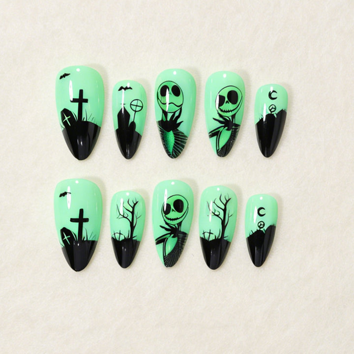 Glow-in-the-Dark Nail Art Kalsten