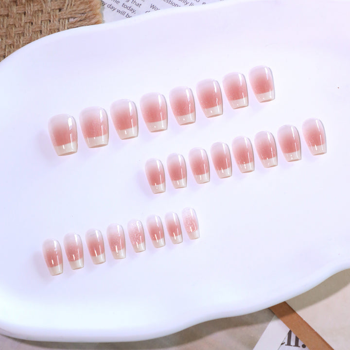 Artificial nails with elegant French tip Kalsten