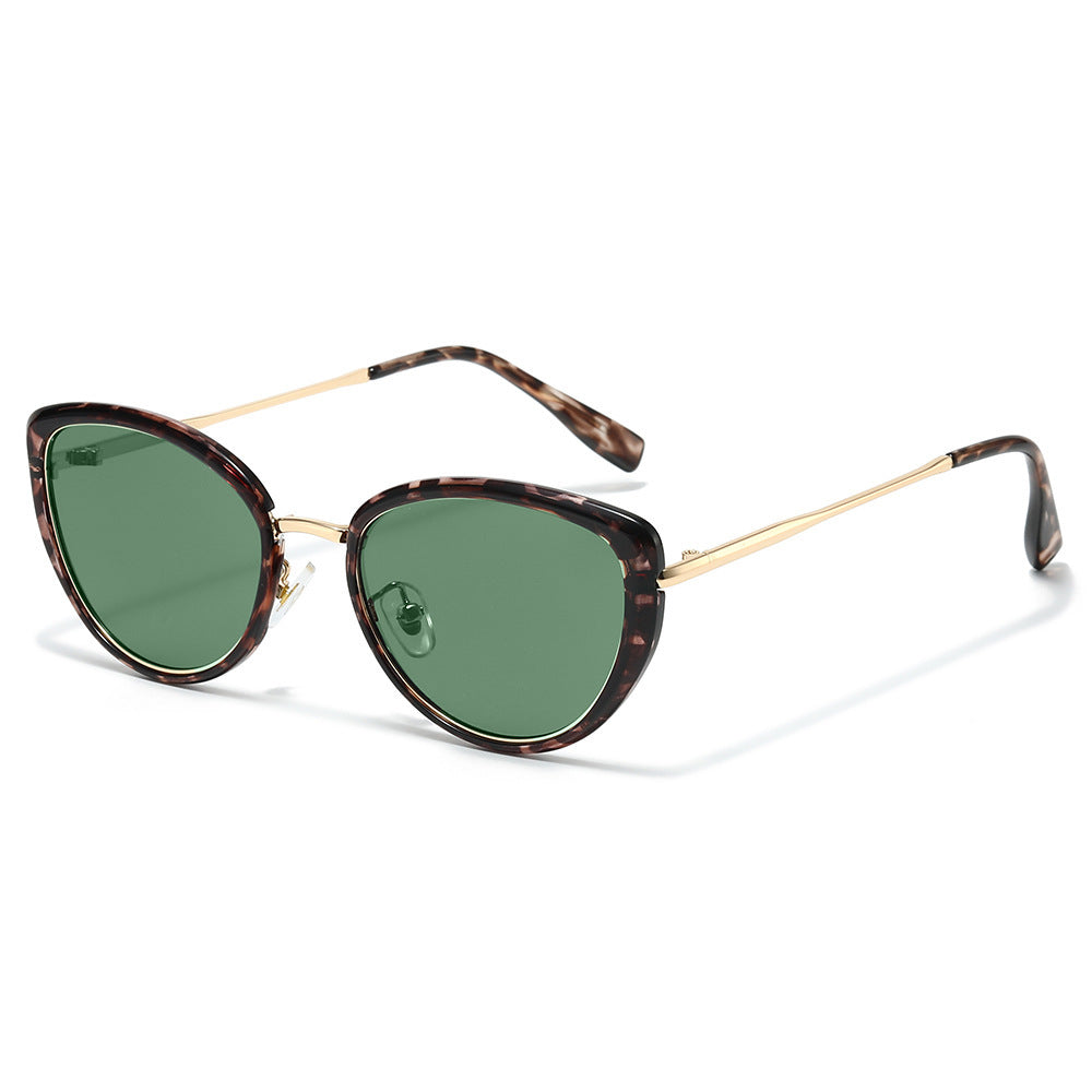 Fashion-Forward Cat-Eye Sunglasses with Trendy Tortoiseshell Frame Kalsten