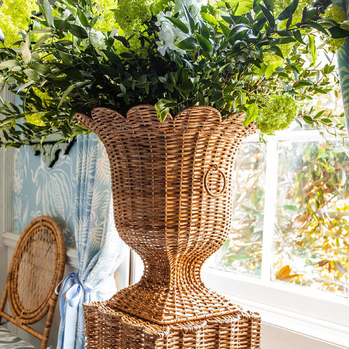 Decorative plant pot stand made of woven material Kalsten