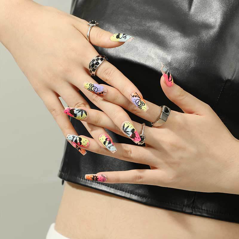 Creative artificial nails with colorful designs Kalsten