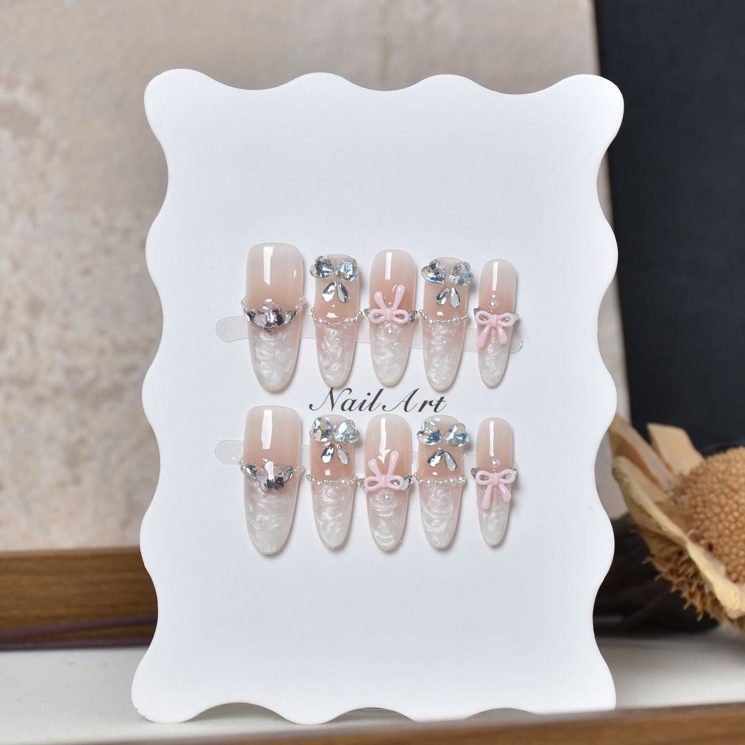 Luxury Decorative Press-On Nail Extensions Kalsten