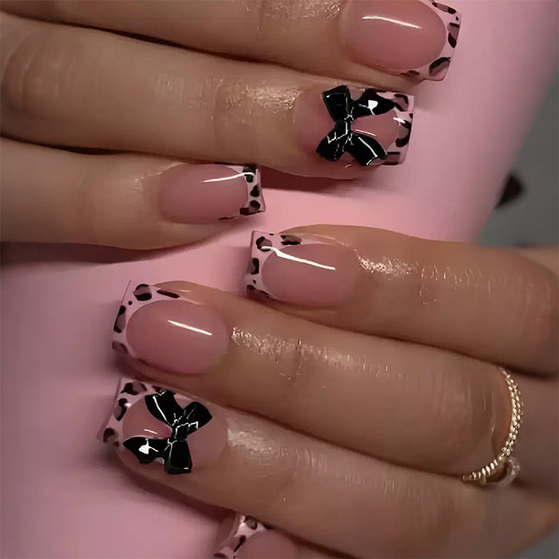 Decorative Press-On Nail Art Set with Unique Bow and Leopard Accents kalsten