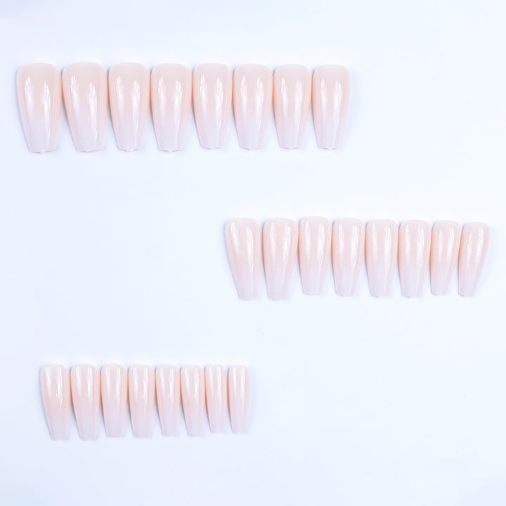 Artificial Nail Tips in Modern Stiletto Design Kalsten