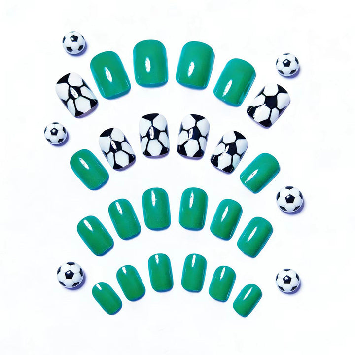 Artificial nails in sporty football design Kalsten