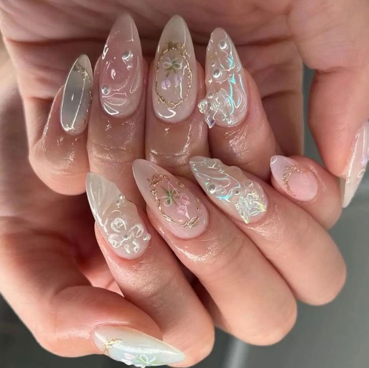 Elegant artificial nails with holographic and floral decorations Kalsten