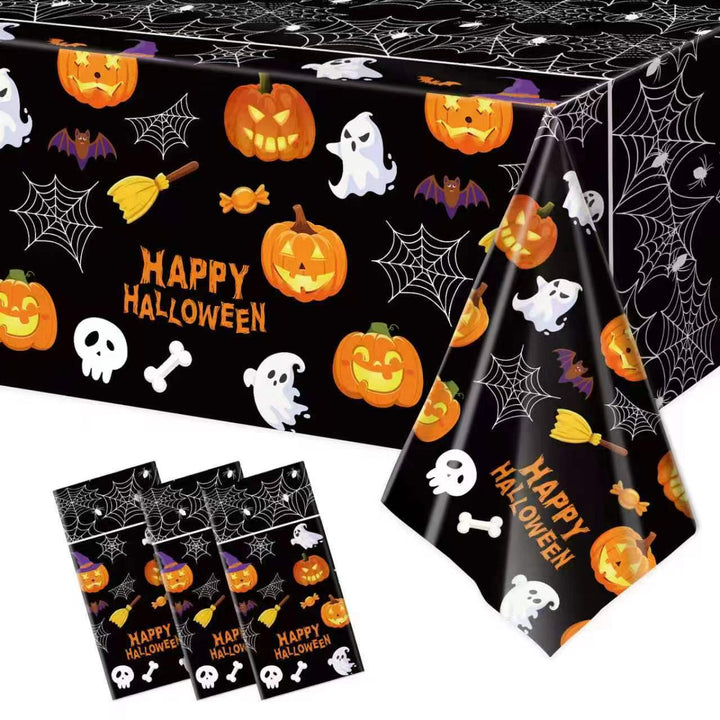 Disposable party tablecloth with Halloween design and napkin set