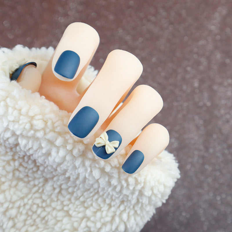 Stylish Decorative Press-On Nail Set Kalsten