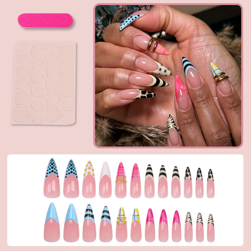 Acrylic nail set with trendy geometric and modern designs Kalsten