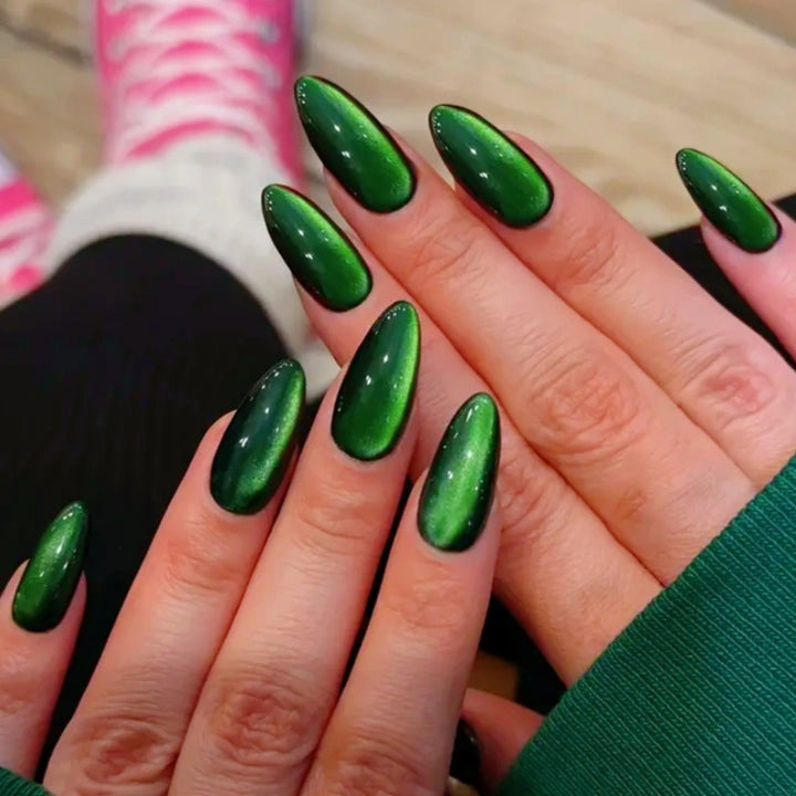 High-quality artificial nails with glossy surface Kalsten