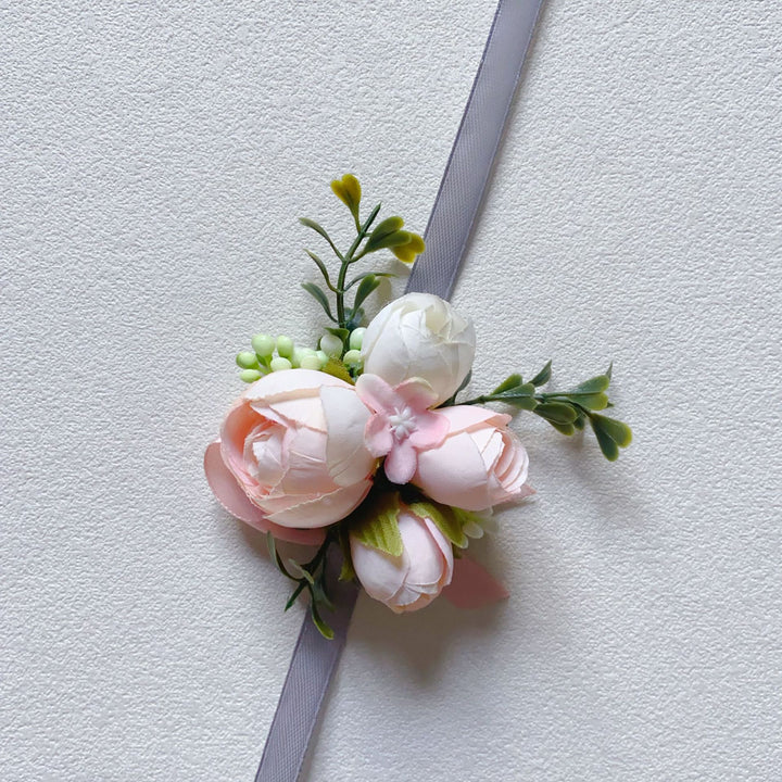 Elegant Floral Lapel Corsage