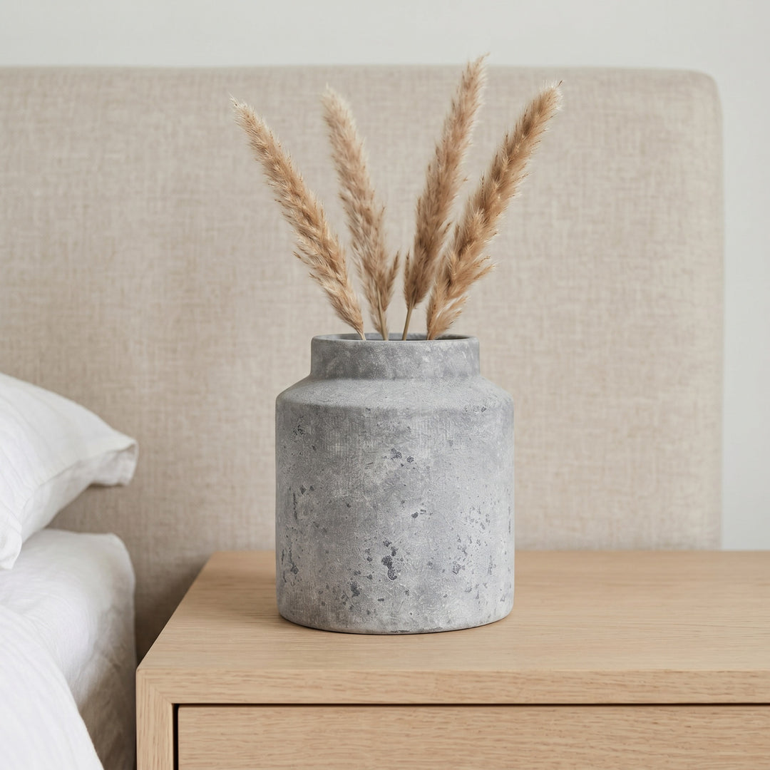 Modern ceramic vessel Kalsten