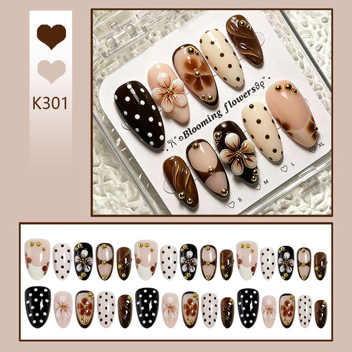 Art nail set with floral accents and elegant 3D decorations Kalsten