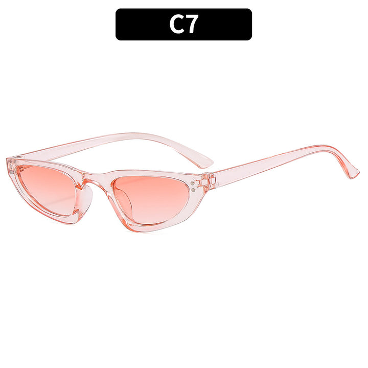 Retro Cat-Eye Sunglasses Chic Appeal