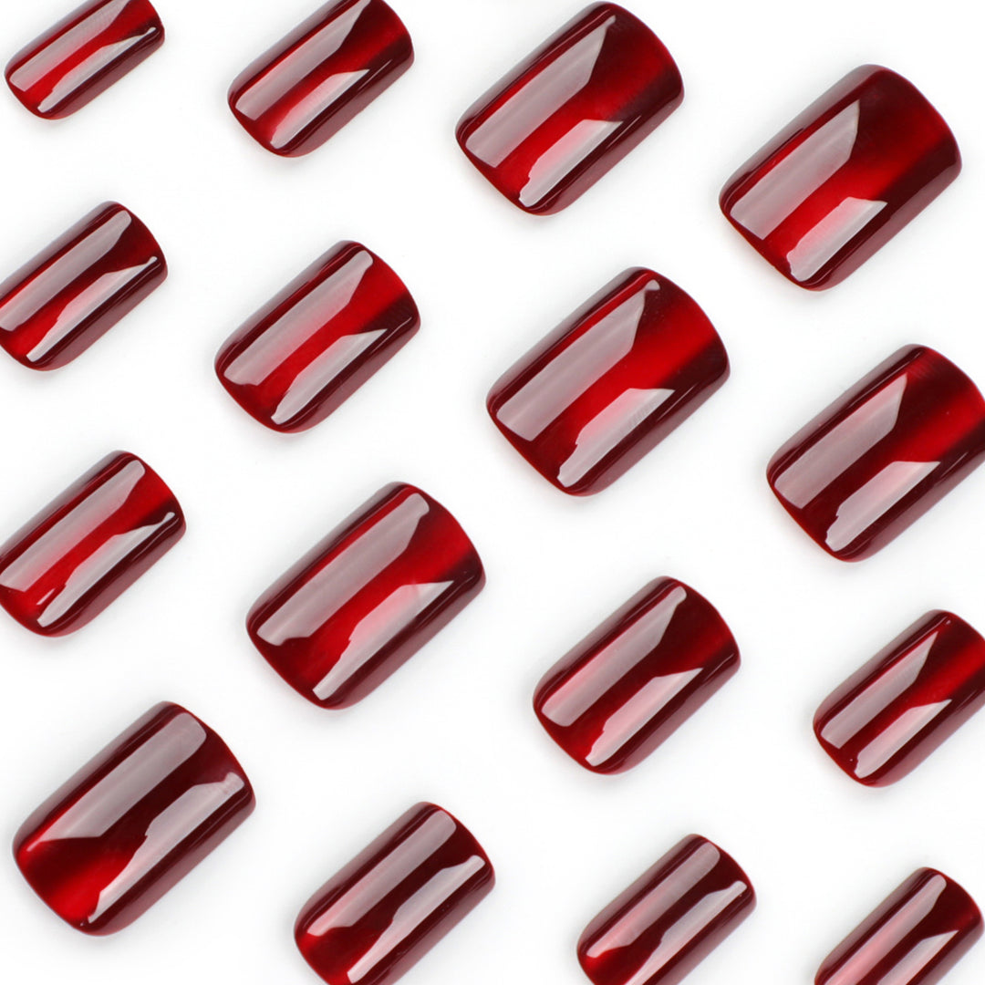 High-quality gel nails with translucent French tip Kalsten