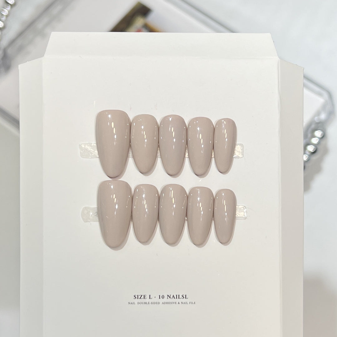 Stiletto Press-On Nail Art Set with Elegant French Tips Kalsten
