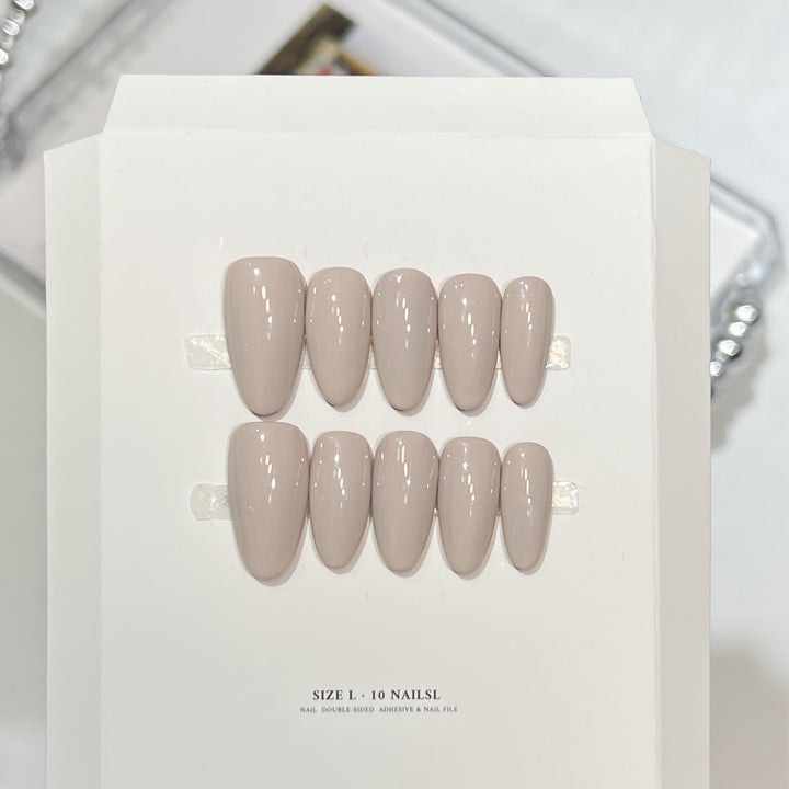 Stiletto Press-On Nail Art Set with Elegant French Tips Kalsten