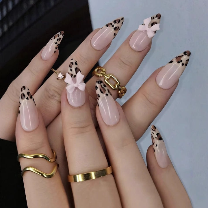 Acrylic nail set with leopard pattern and decorative bows Kalsten
