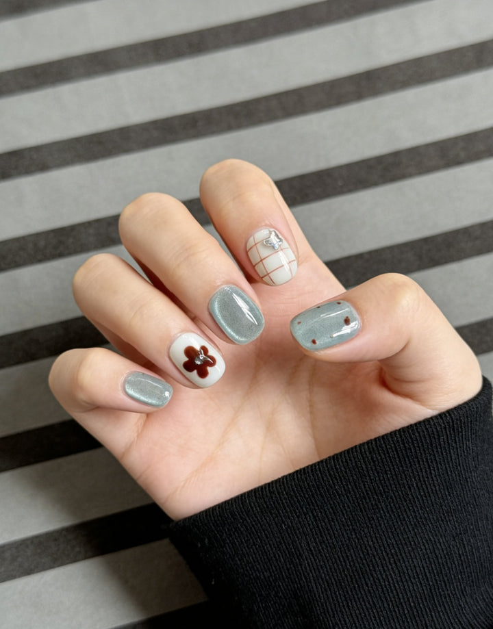 Artistic Press-On Nail Art Set  1791773135