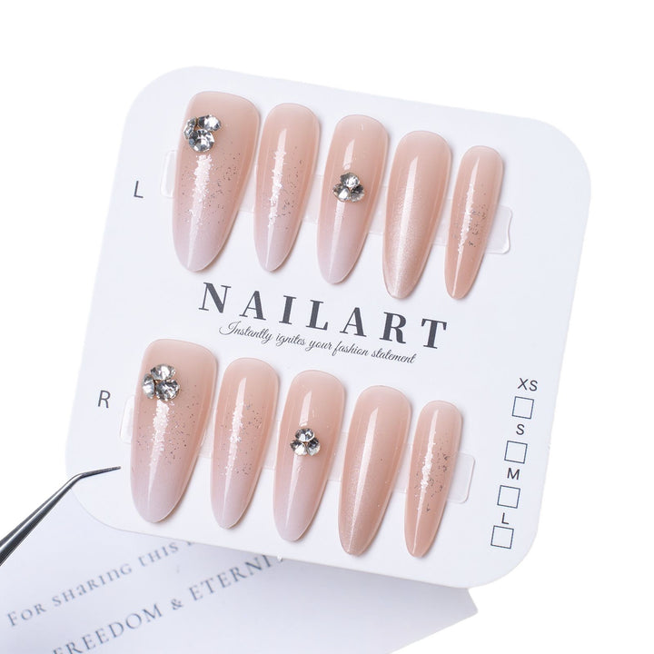Elegant Press-On Nail Design Kalsten