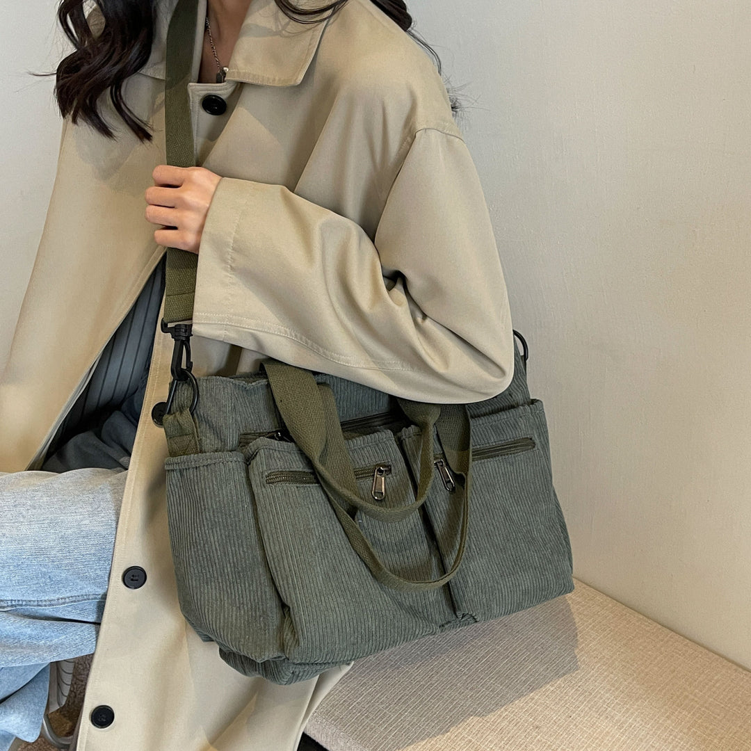 Durable shoulder bag with multiple compartments Kalsten