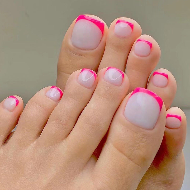 Artful foot nail design with modern color accents Kalsten