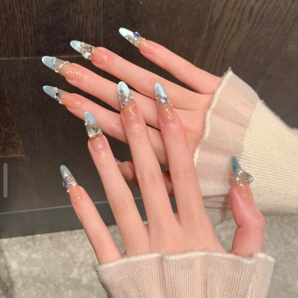 Artifical nails with shiny rhinestone decorations Kalsten