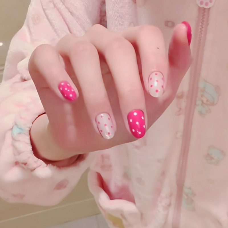 Artistic Cat-Themed Press-On Nail Art Set Kalsten