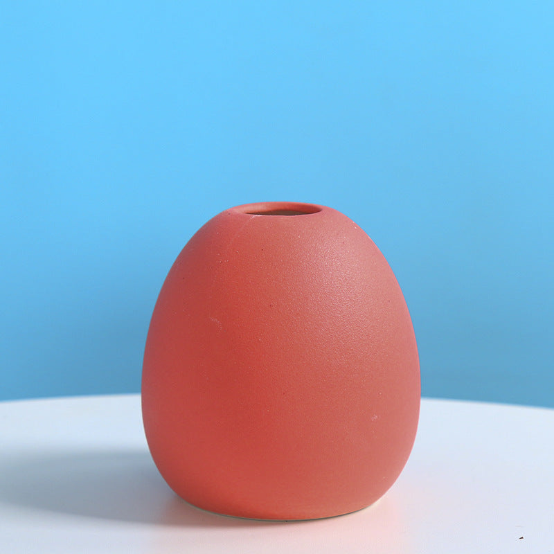 Modern Sculptural Ceramic Vase Kalsten