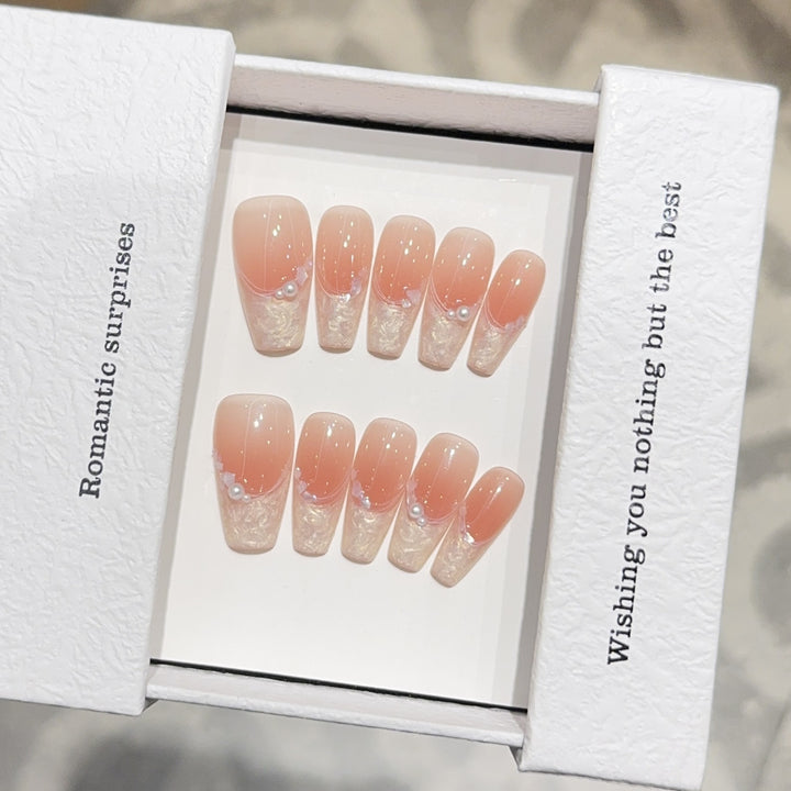 Artificial Nails in Romantic Ombre Design Kalsten
