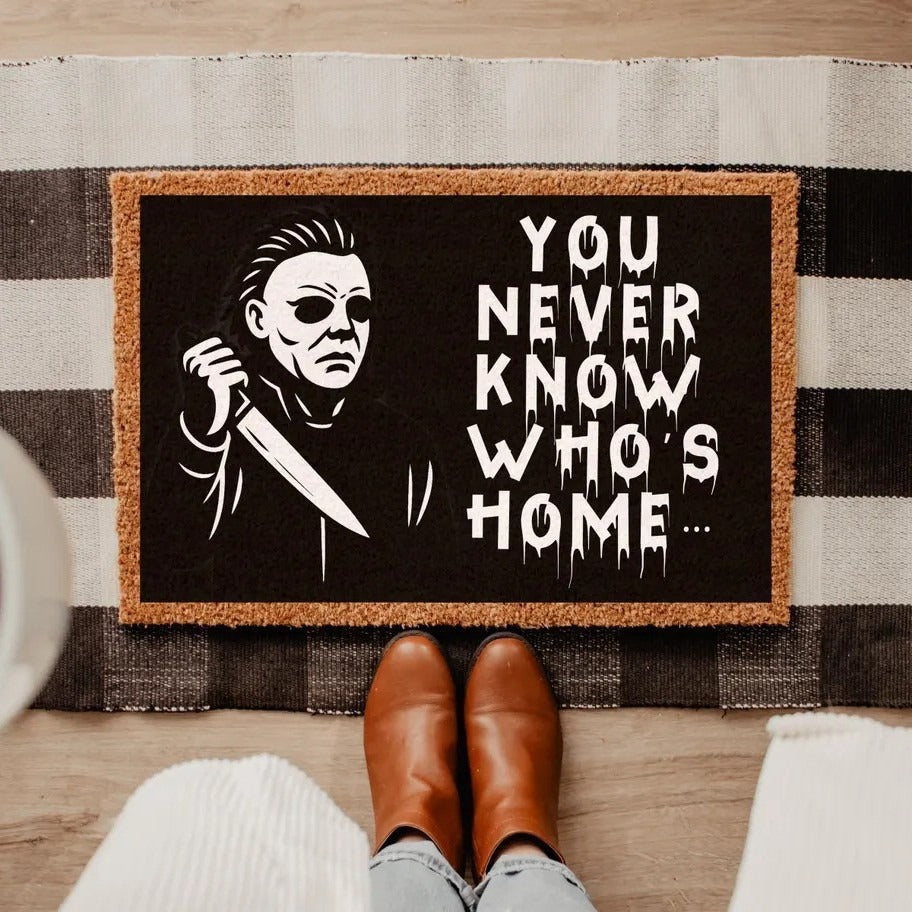 Halloween-Themed Welcome Mat Kalsten