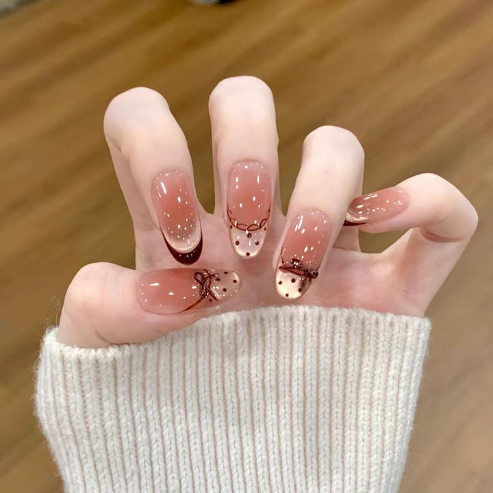 Artistic Press-On Nail Design Kalsten