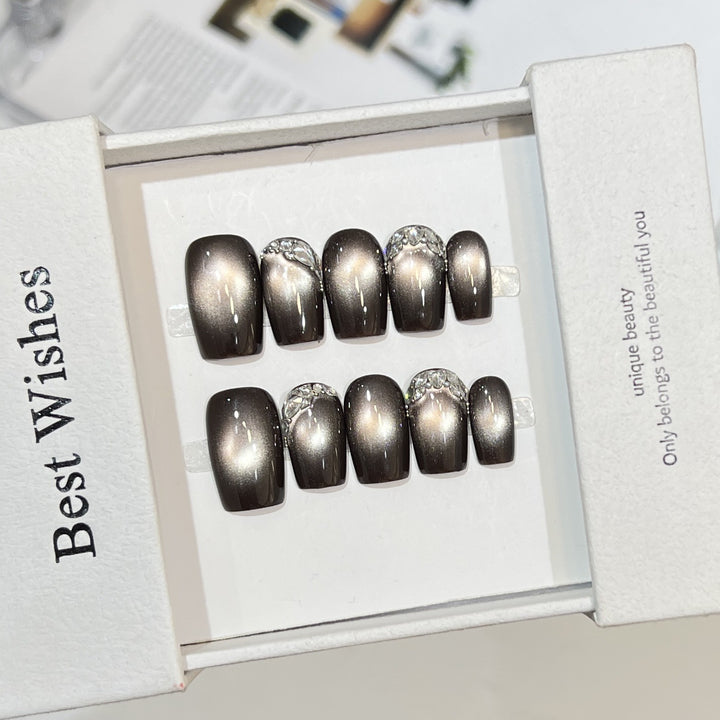 Elegant Press-On Nail Art Set with Rhinestone Accents Kalsten