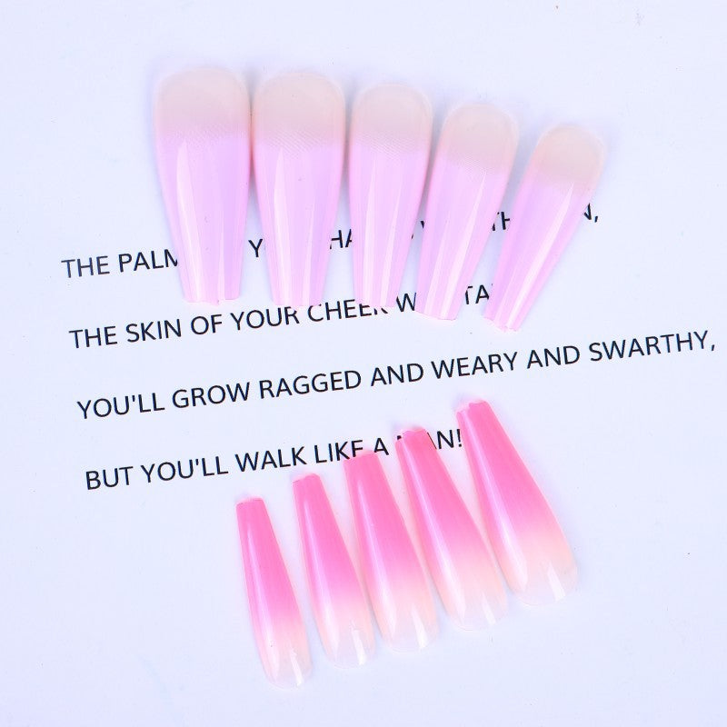 Artificial nails in elegant stiletto design Kalsten