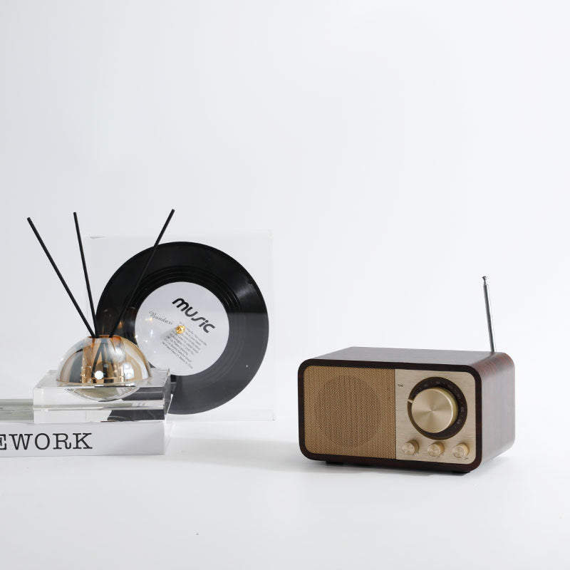 Vintage-Inspired Bluetooth Speaker