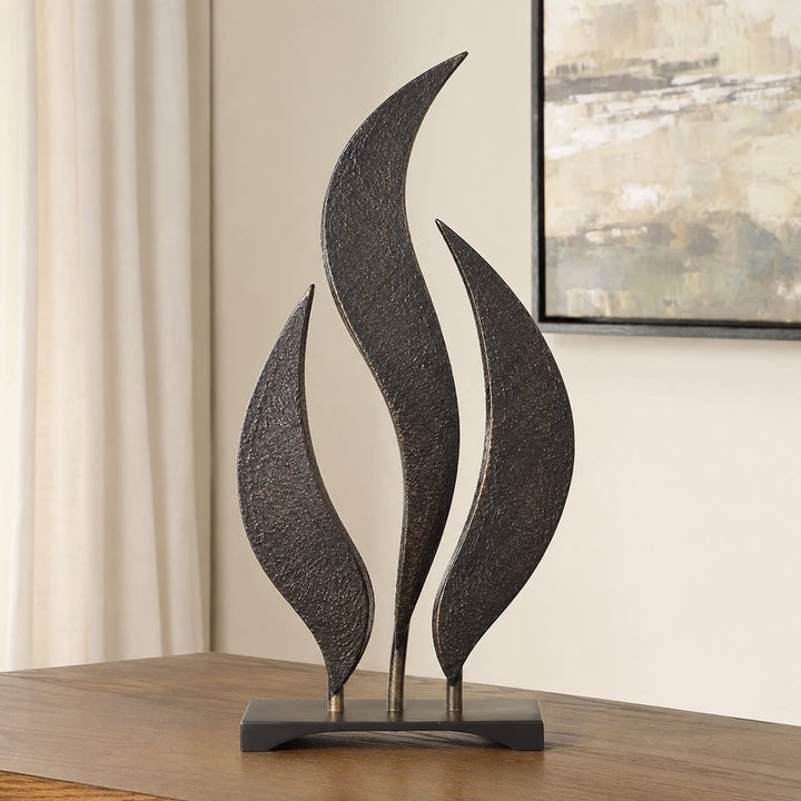 Artistic Abstract Leaf Sculpture