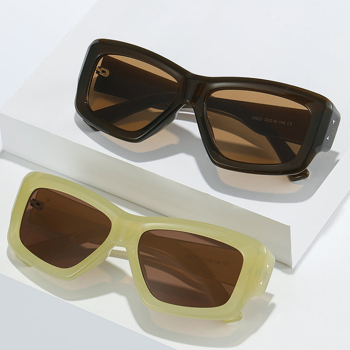 Fashion-Forward Oversized Angular Sunglasses Kalsten