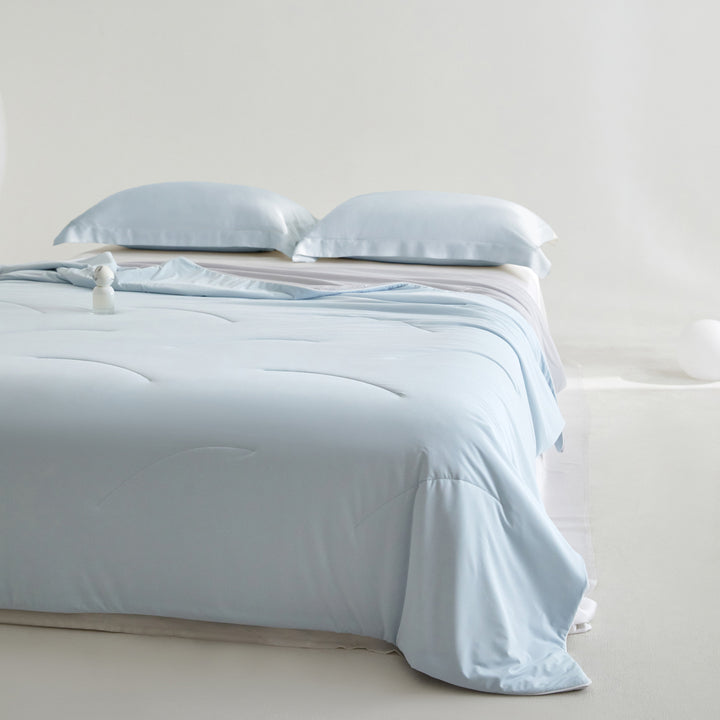 Women's breathable and comfortable blanket with soft texture Kalsten