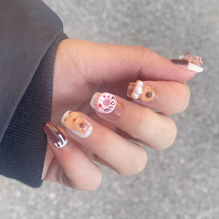 Whimsical Bear-Themed Press-On Nail Set Kalsten