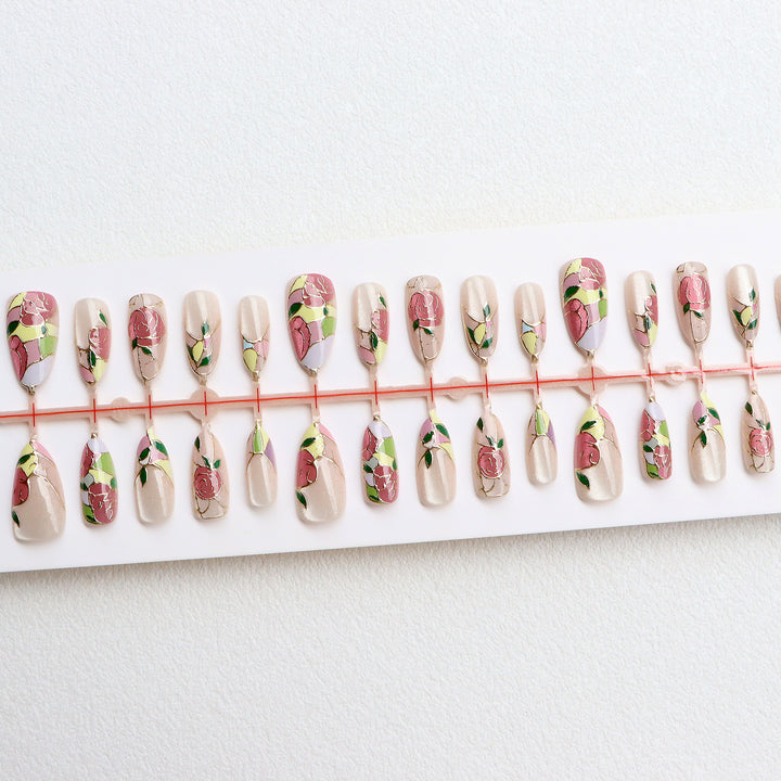 Floral Themed Press-On Nail Art Set Kalsten