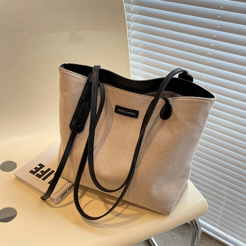 Minimalist Everyday Tote Kalsten