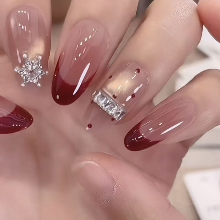 Luxury Nail Art Kalsten