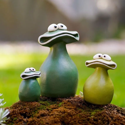Playful Frogs Decorative Items Kalsten